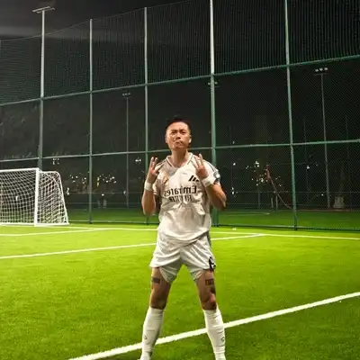 杜彤美